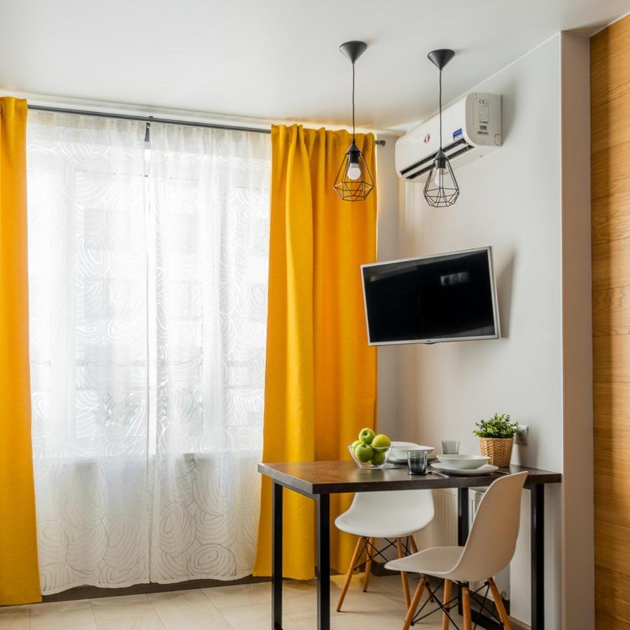 Apartme Жк "Царская Столица" Appartamento San Pietroburgo Esterno foto